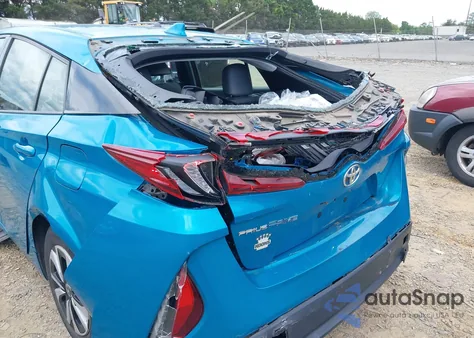 2017 Toyota Prius Prime Premium из США, поврежденный, VIN JTDKARFP4H3067953